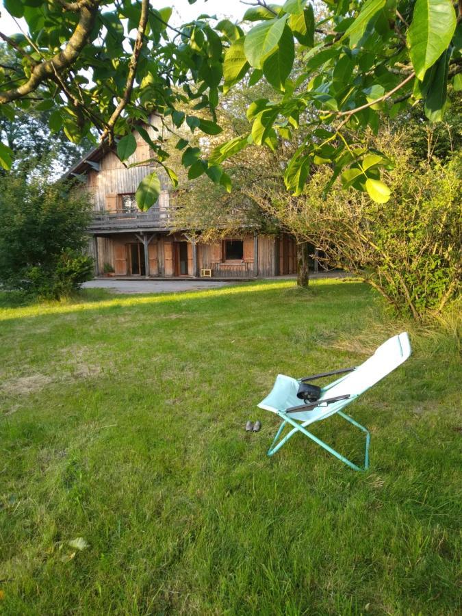 Les Dames De La Saugiat Bed & Breakfast Le Fied Exterior photo